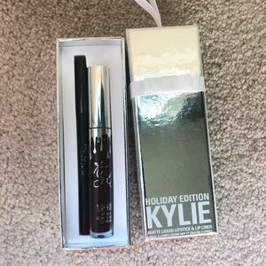 Holiday edition Kylie Lip Kit